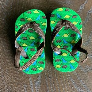 NWOT! Dino Chatties sandals